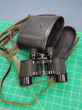194046 Bausch Lomb Vintage And Usa 8x30 Prism Stereo Binoculars With Case