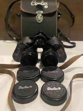 No.a7-25183 Binolux Vintage Binocular Binoculars 8x30 With Case 393 Feet At 1000 Yards
