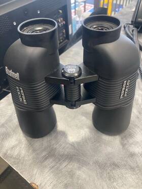 P23007025 Bushnell 029757171061 Perma Focus 10x50