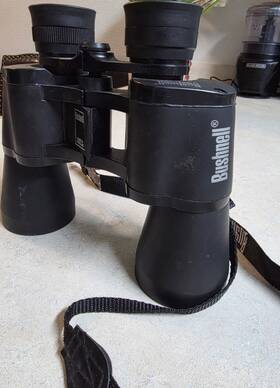 Bushnell 100150 Insta-focus 10x50 Full-size Binoculars Fully Coated Porro Prism Black