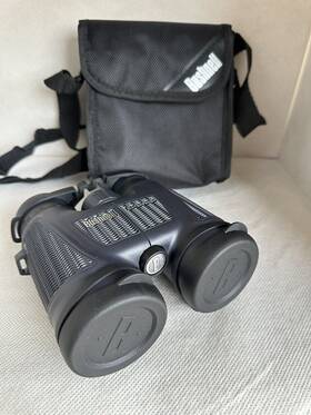 150142r Bushnell H2o 10x42mm Binoculars Waterproof And Fogproof Nice Clean