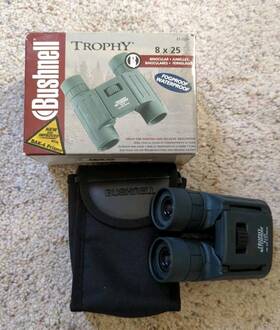 23-2508 Bushnell Trophy 8x25 Binoculars. Fogproof Waterproof. Fov 420 Ft 1000 Yds