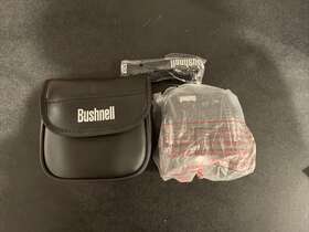 341ftfov Bushnell Perma Focus Binoculars 8 X 25 With Case. Brand New