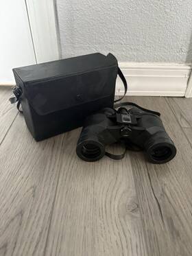 Bushnell T7-1573 Vintage 7x35 Sportview Inta Focus Binoculars Wide Angle With Case