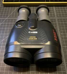 4624a014 Canon 18x50 Is Ud 3.7 All Weather Image Stabilizer Binoculars - Good Shape