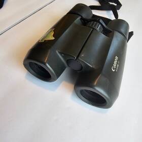Canon 6188a001 8x32 Wp 7.5 Waterproof Binoculars / Free Returns