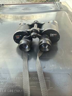 63884 Canon Vintage Coated Binoculars 8x30