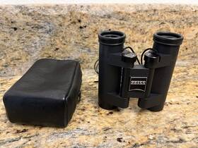 338141 Carl Zeiss Near Mint 8x20 B T P Victory Compact Binoculars Made In Germany