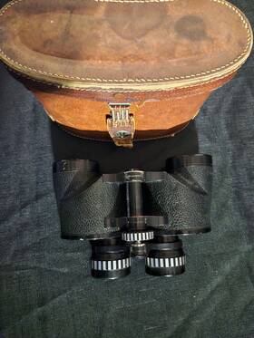 308661 Daylite Vintage Precision Japanese Binoculars 7x35 With Leather Case Rare