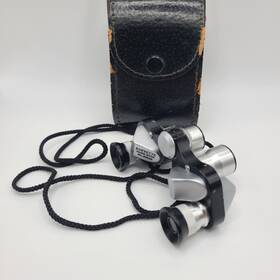 91526 Korvette Vintage Binoculars No. 6x15 393 Ft At 1000 Yds With Leather Case
