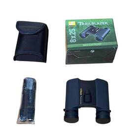 514624 Nikon Trailblazer Green And Black 8x25 All-terrain Binoculars 2179