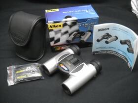 7364 Nikon Nascar Series 8x25 Compact Binoculars With Case Strap And Box
