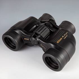 A43551 Nikon Action 7x35 9.3 Wide Angle Binoculars Excellent Optics And Bright Image