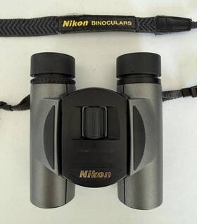 Au017511 Nikon Binoculars Sportstar 8x25 8.2 Wf Wide Field Water Resistant With Case