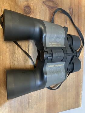 Rugged Exposure 790272715145 Folded Roof Prism Binoculars 10-30 X 50mm With Chest Strip