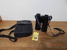 Simmons 045618591823 Binoculars Model 59182 New Open Box 10 X 50 Soft Case Hunting Outdoors