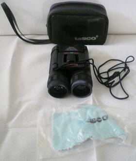 154rb Tasco 8x21 Fully Coated Optics 383ft/1000yds Binoculars #154rb With Pouch