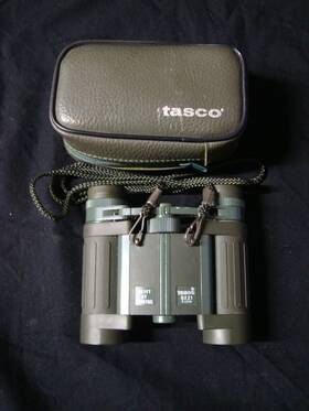 171r Tasco Vintage #171r 8x21 Compact Binoculars With Carrying Case