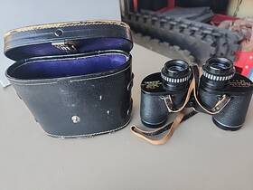 52151 Tasco Vintage 7x35 578ft Extra Wide Fully Coated Binoculars W Leather Case