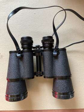 Ban-853 Tasco Field View 20x50 Mm Light Weight Binoculars With Bag Cleaning Cloth And Caps