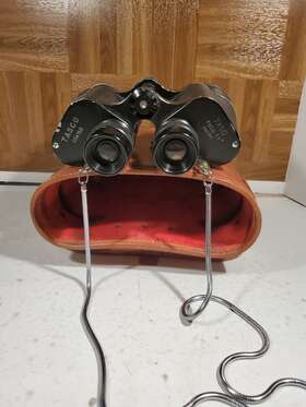 S-53212 Tasco Vintage 7x50mm Coated Optics Binoculars Rare With Case Has Specks In Lease