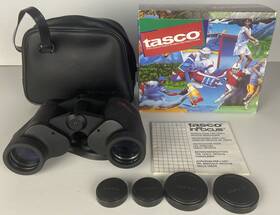 Tgb-361 Tasco Infocus 7x35 Mm Binoculars With Carrying Case Lens Covers And Original Box