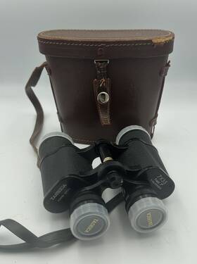 833520 Yashica Vintage Coated Optics 7x35 Field 7 Degree Binoculars With Original Case