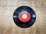 1970S Mint-exc Johnny Duncan Here Go Again/ Sweet Country Woman 33250 45. Fixed Price $5.99.