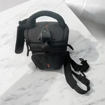 Vanguard Up-rise Ii 14Z Camera Bag Black Dslr Zoom Lens Shoulder Case. Fixed Price $35.00.