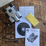 Innovage Outdoor 10X25 Digital Camera Binoculars Photo Cd Software Inc.. Fixed Price $18.00.